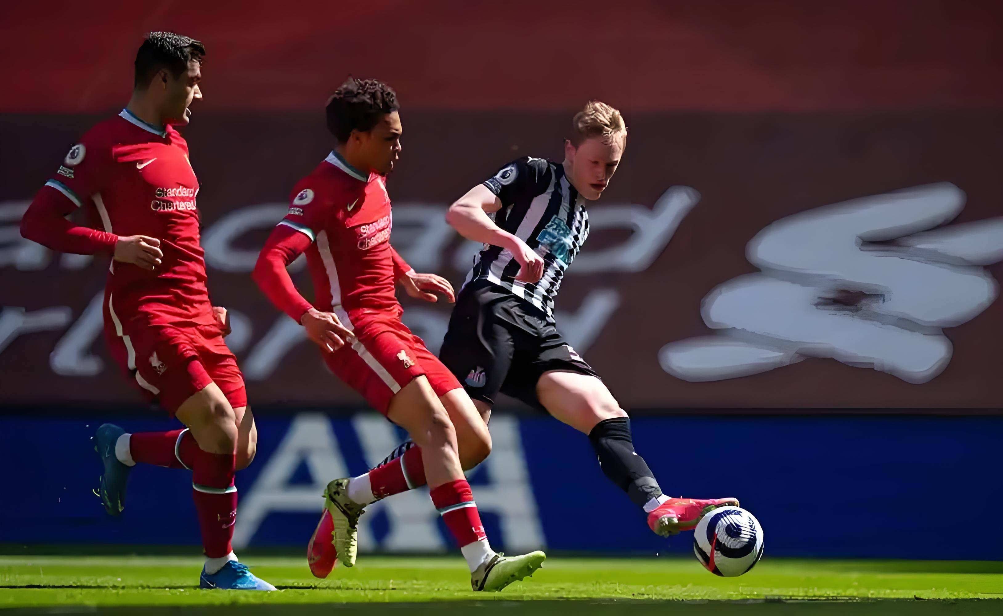 yabo-包含Rookie在日本队比赛中连败梅西与90激战FPX分钟，连对手都承认：集结日波尔图调整名单以备亚冠的词条